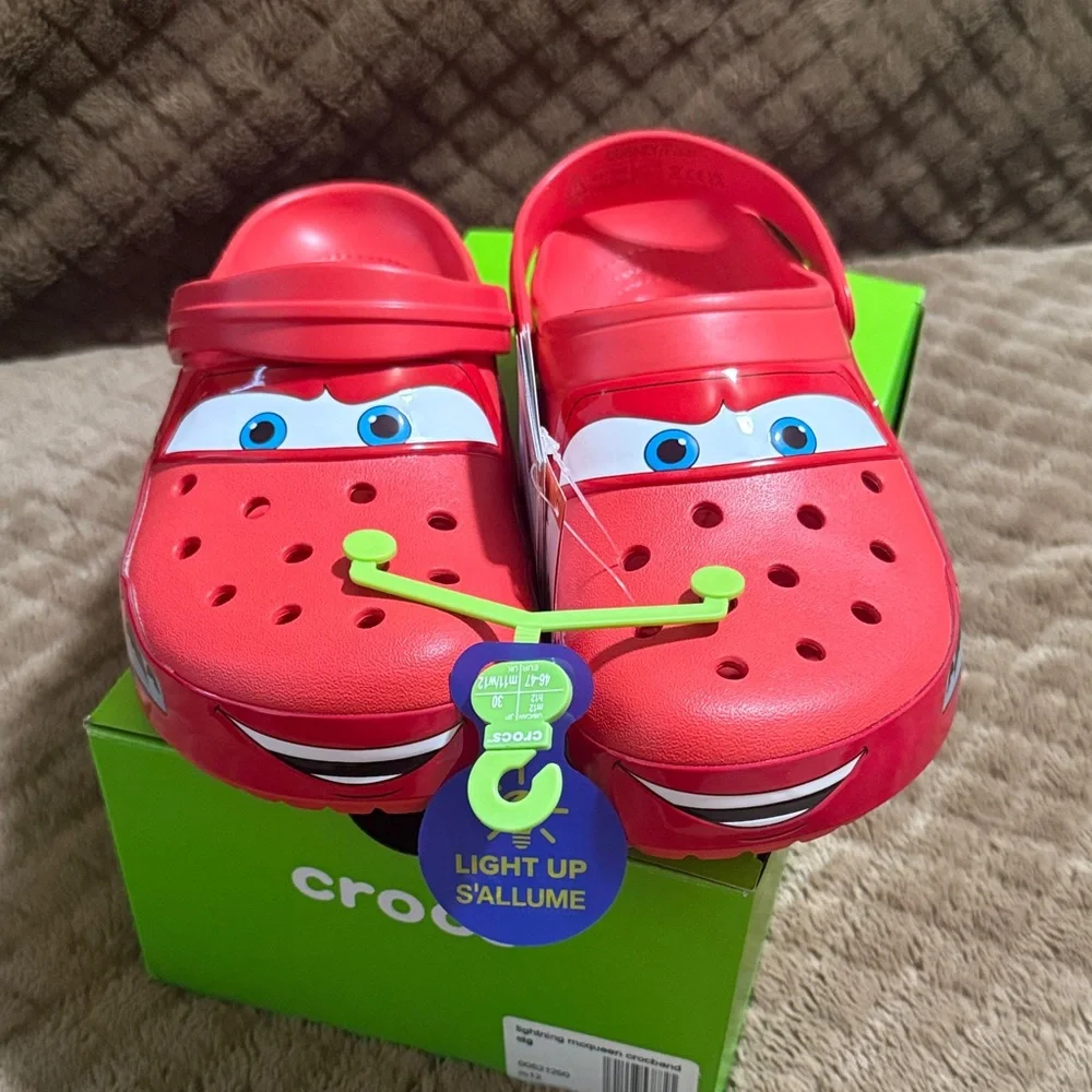 Men’s Lightning McQueen Light-Up CROCS - Picture 1 of 6